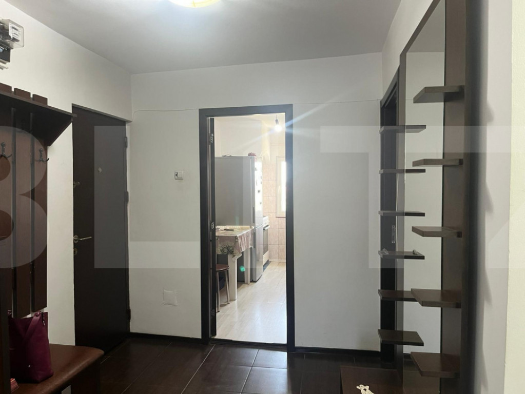 Apartament decomandat de 3 camere, 65 mp, etaj 3, zona Imp