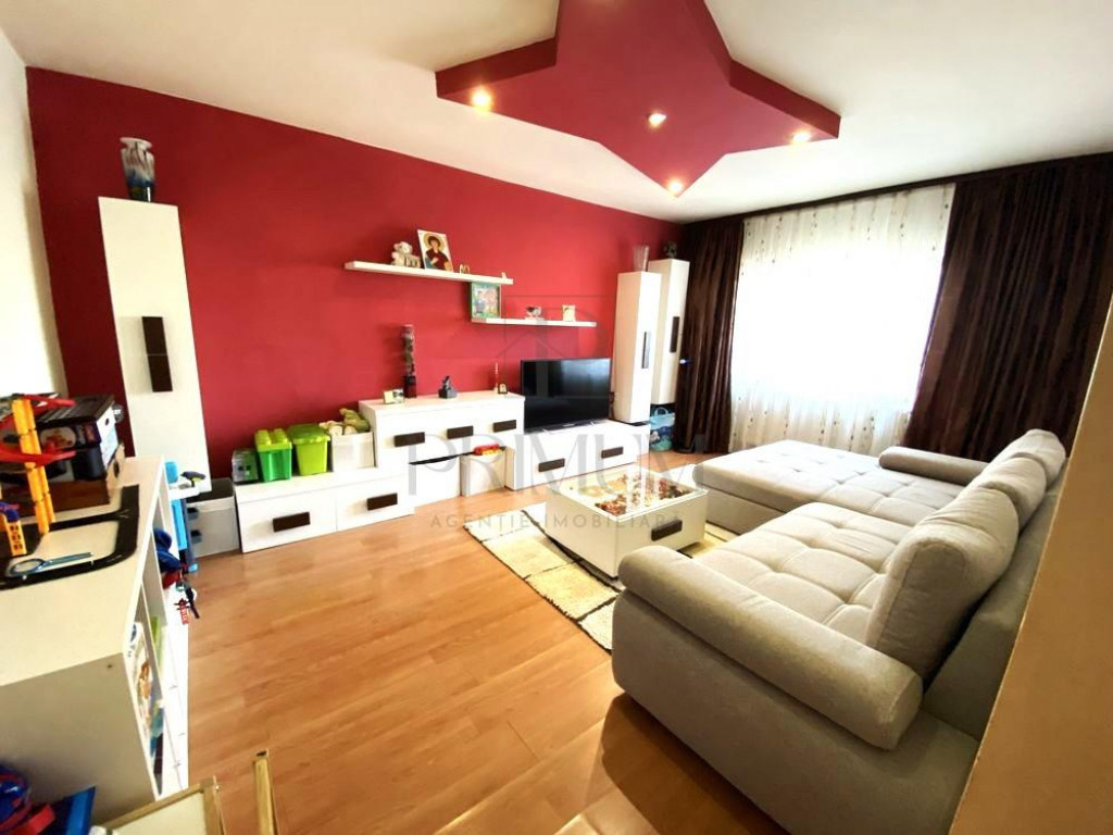 LIPOVEI - 3 camere - 2 bai - decomandat - centrala proprie -