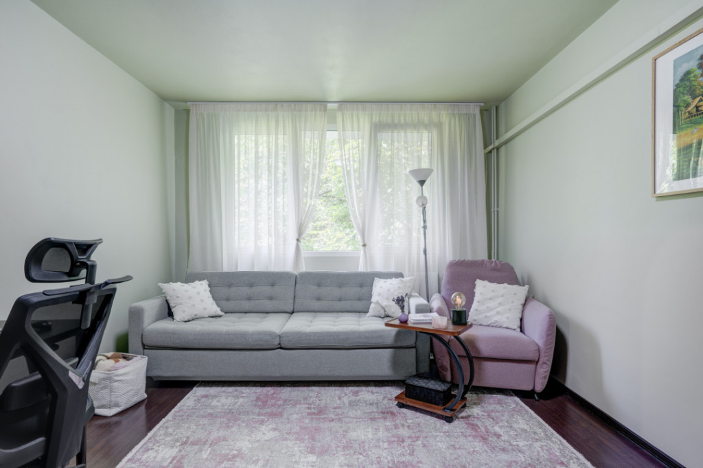 Apartament primitor de 2 camere, mobilat/utilat și loc de p