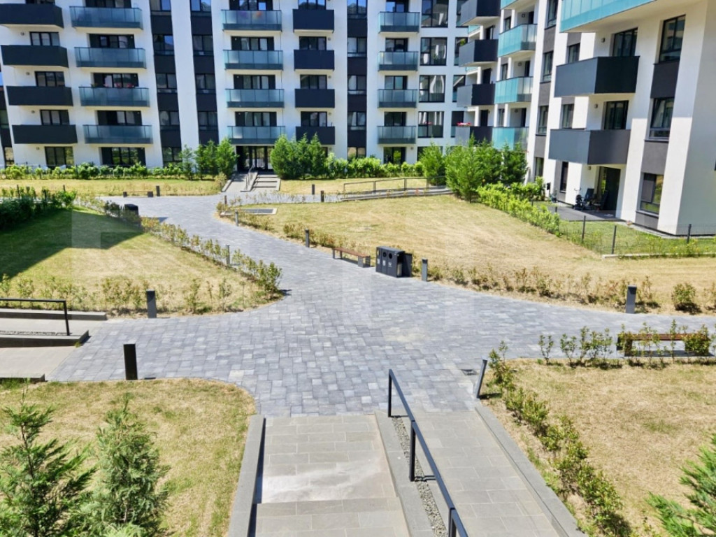 Studio de vanzare, 45 mp, ansamblu premium