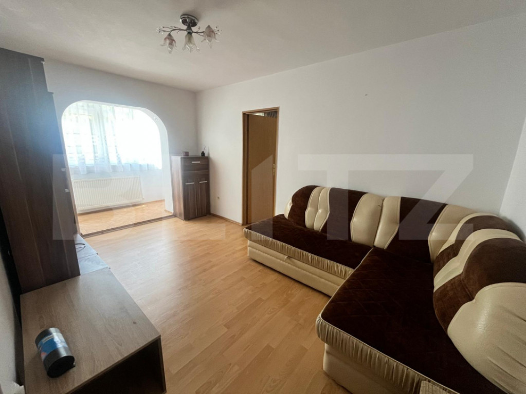 Apartament cu 2 camere, 50 mp, etaj 1, zona Decebal