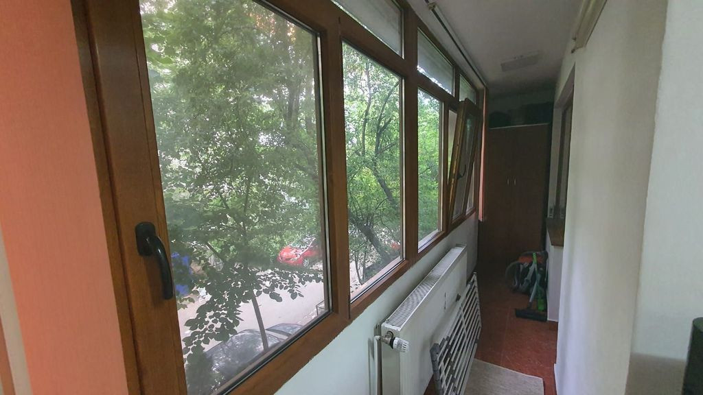 Berceni Piata Sudului Oltenitei 3 cam etaj 1