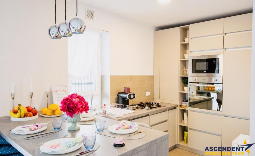 Structura frumoasa,loc parcare,Coresi Kasper, Tractorul, Bra