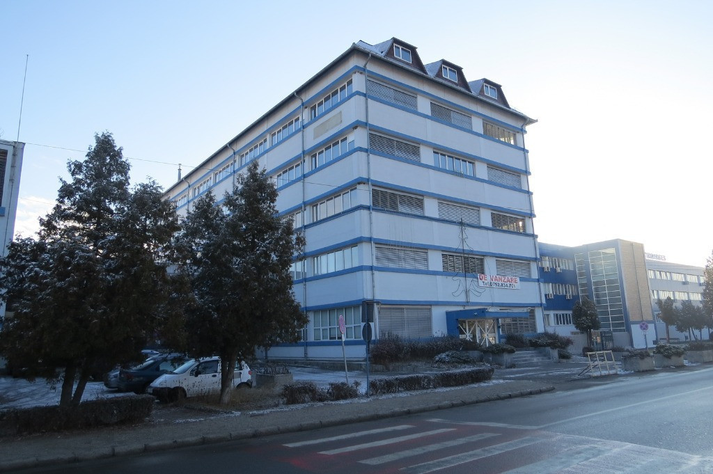 Cladire industriala in Curtea de Arges, 700000 EURO