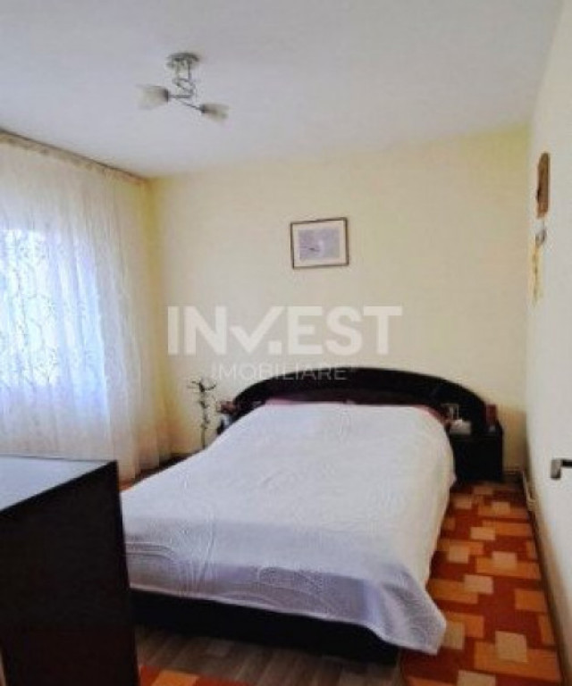 Apartament 2 camere - etaj intermediar - Podu Roș, Liceul R