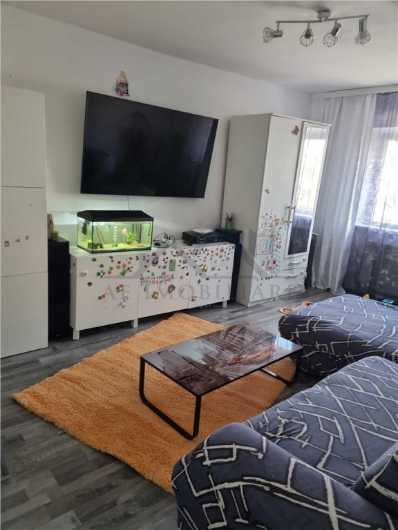 Apartament 3 camere zona CUG - BRD