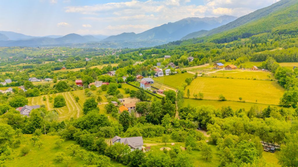 Teren 1,863mp Zarnesti / Tohănița