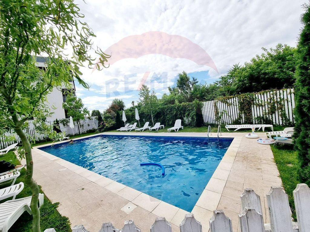 Vilă de Închiriat în 'Jasmin Garden'– Complex cu Pis...