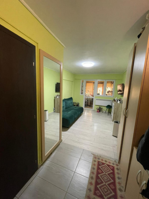 Camera de camin transformata in garsoniera 25mp ,et 1/4 in V