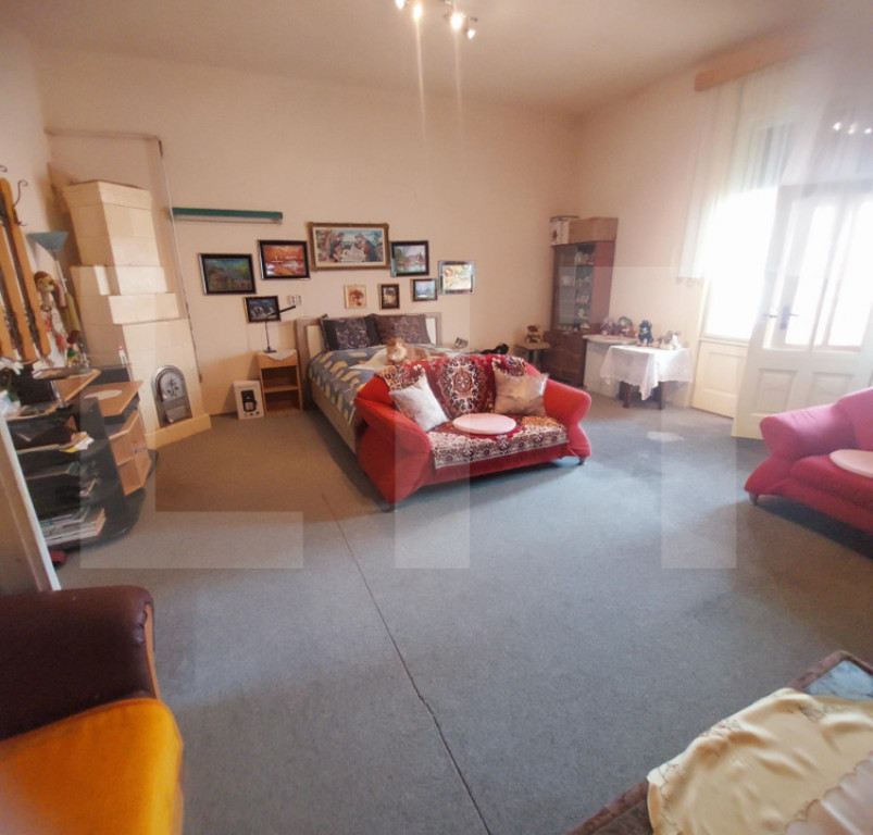 Apartament 4 camere. Arad, zona UTA, Calea Aurel Vlaicu.