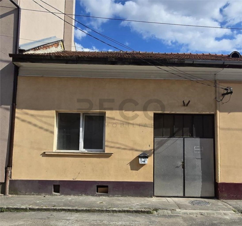 RECO CASA 2 CAMERE ZONA CENTRALA