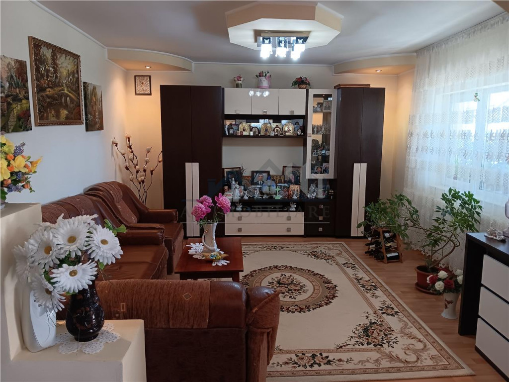 Horpaz Vila P M 206mp Teren 655mp la 500ml de intrarea in Ho