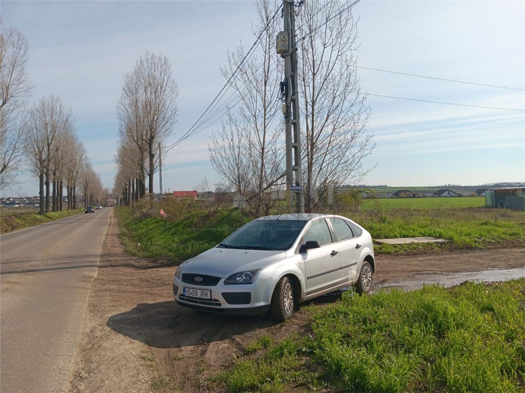 Vorovesti Miroslava teren 681mp intravilan cu utilitati la s