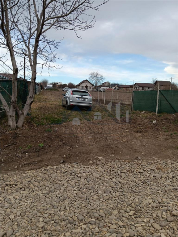 OCAZIE! Aroneanu teren 1180mp cu toate utilitatile la limita