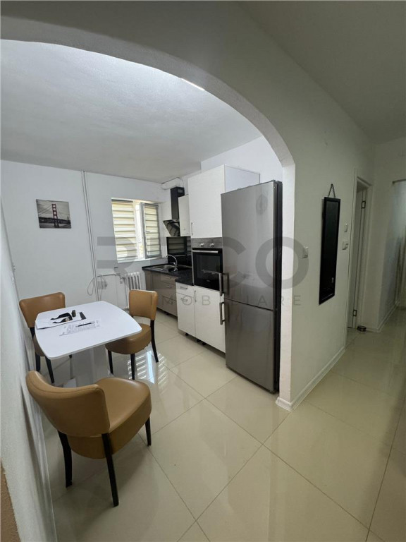 RECO APARTAMENT 2 CAMERE ETAJ 2