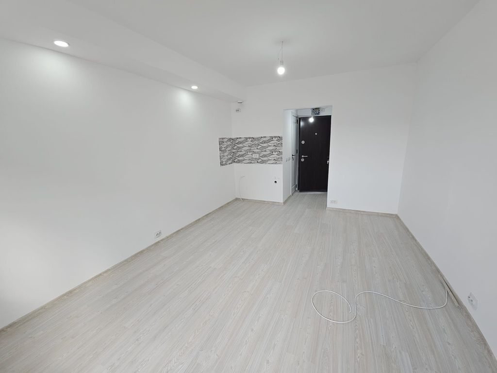 Garsoniera renovata Metrou 1 Decembrie la cheie Sector 3 ...