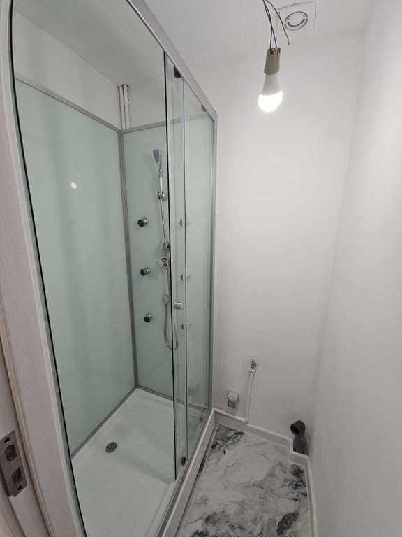 Garsoniera renovata Metrou Ozana