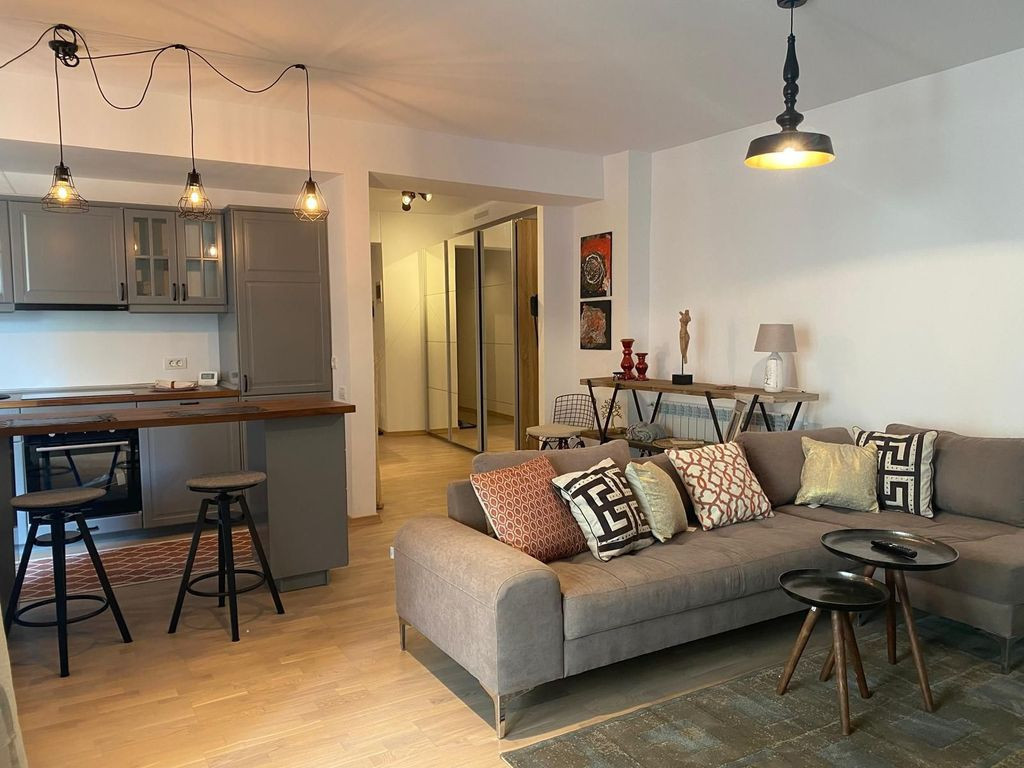 2 camere | Cartierul Francez Herastrau | Terasa | parcare