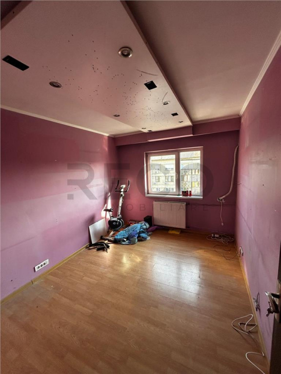 RECO Apartament 3 camere, Iosia