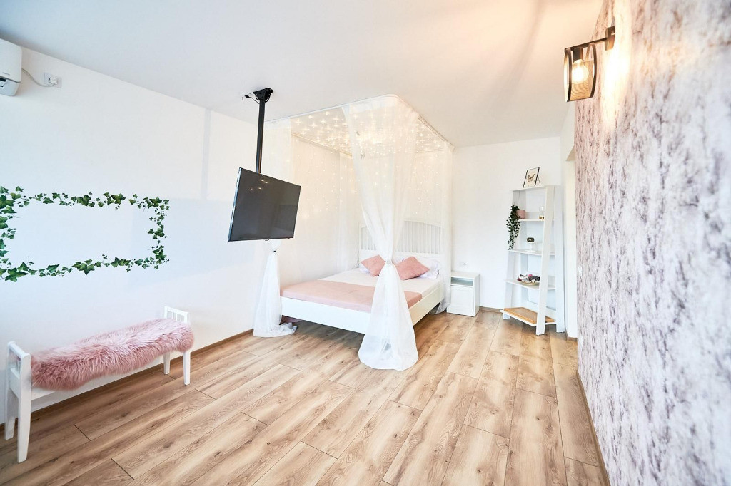 Garsoniera zona GARII