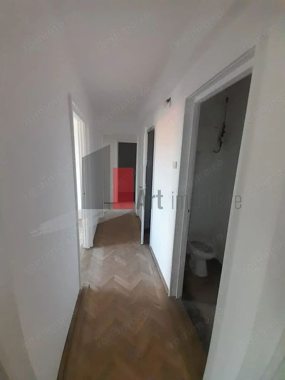 Apartament 4 camere Titan