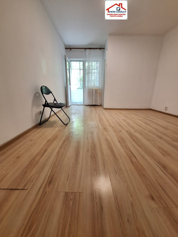 Garsoniera dotata cu beci si balcon! CE1163