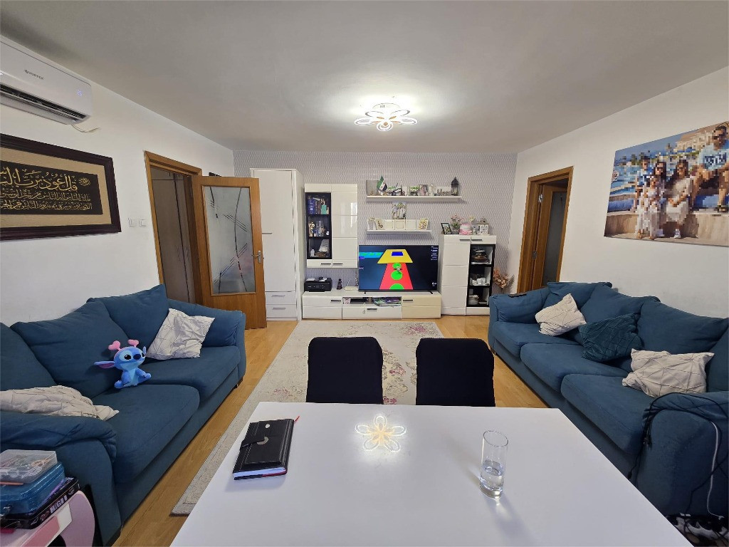 Garsoniera Metrou Titan, 30 mp, et. 9/10