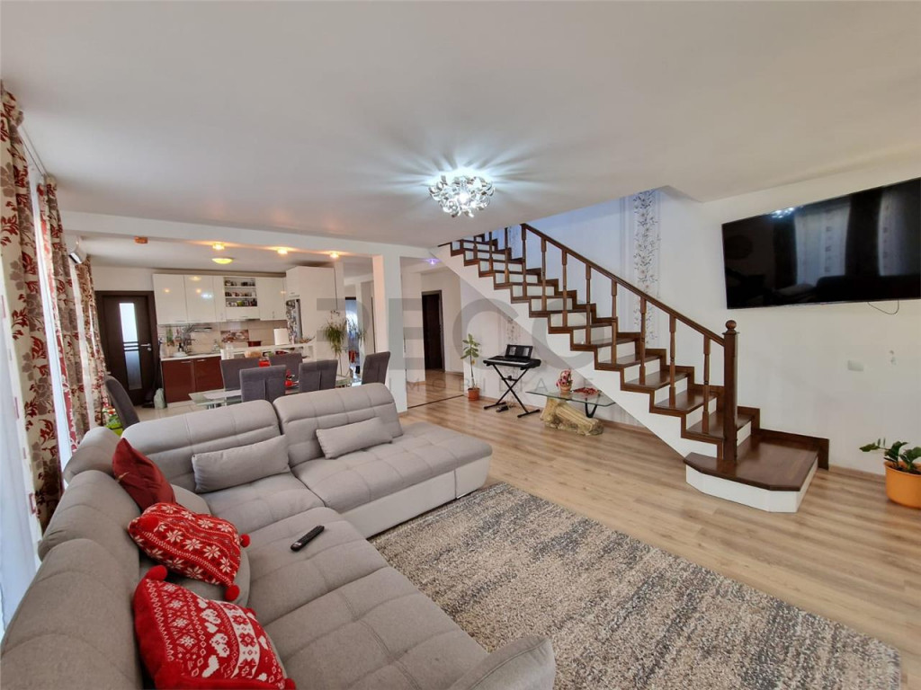 RECO casa 5 camere Oncea