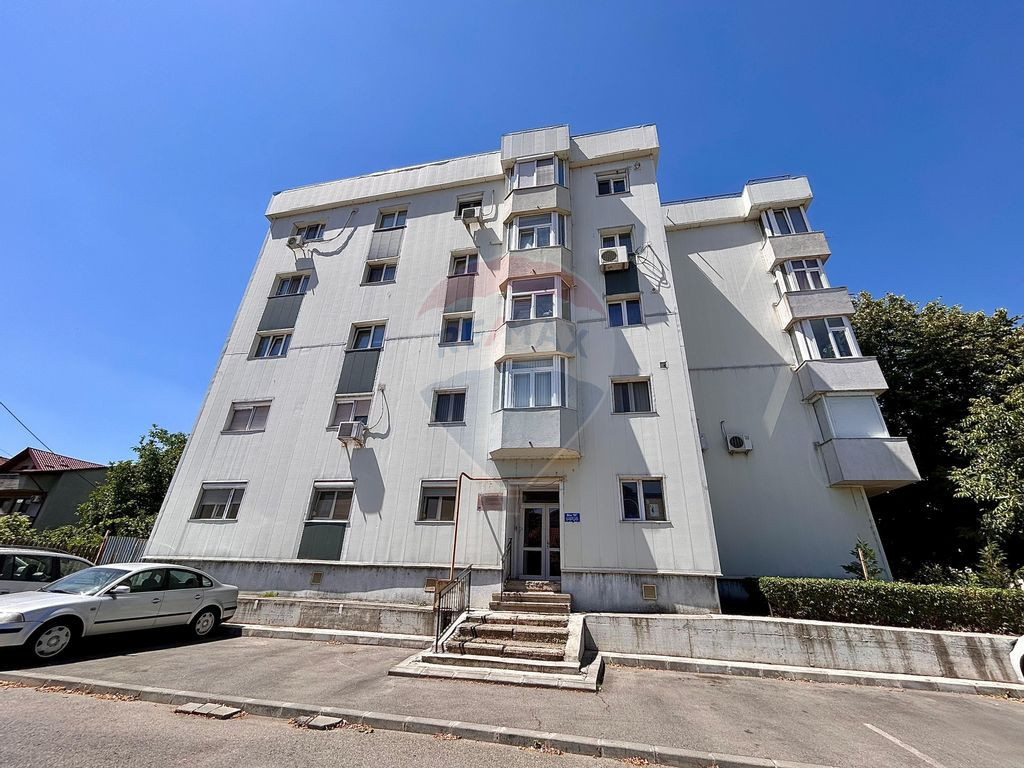Apartament cu 2 camere decomandat de vânzare în zona 1 ...