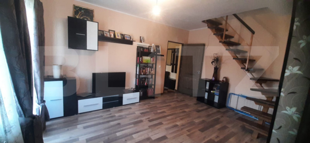 Apartament 4 camere, 90 mp, zona Vasile Aron