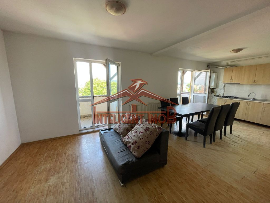 Apartament tip Duplex 3 Camere cu Vedere Panoramică și ...