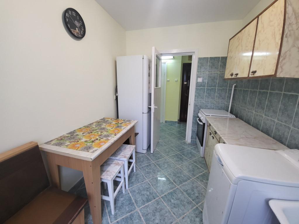 PODUL Roș Cantemir Palas 2 camere Liber