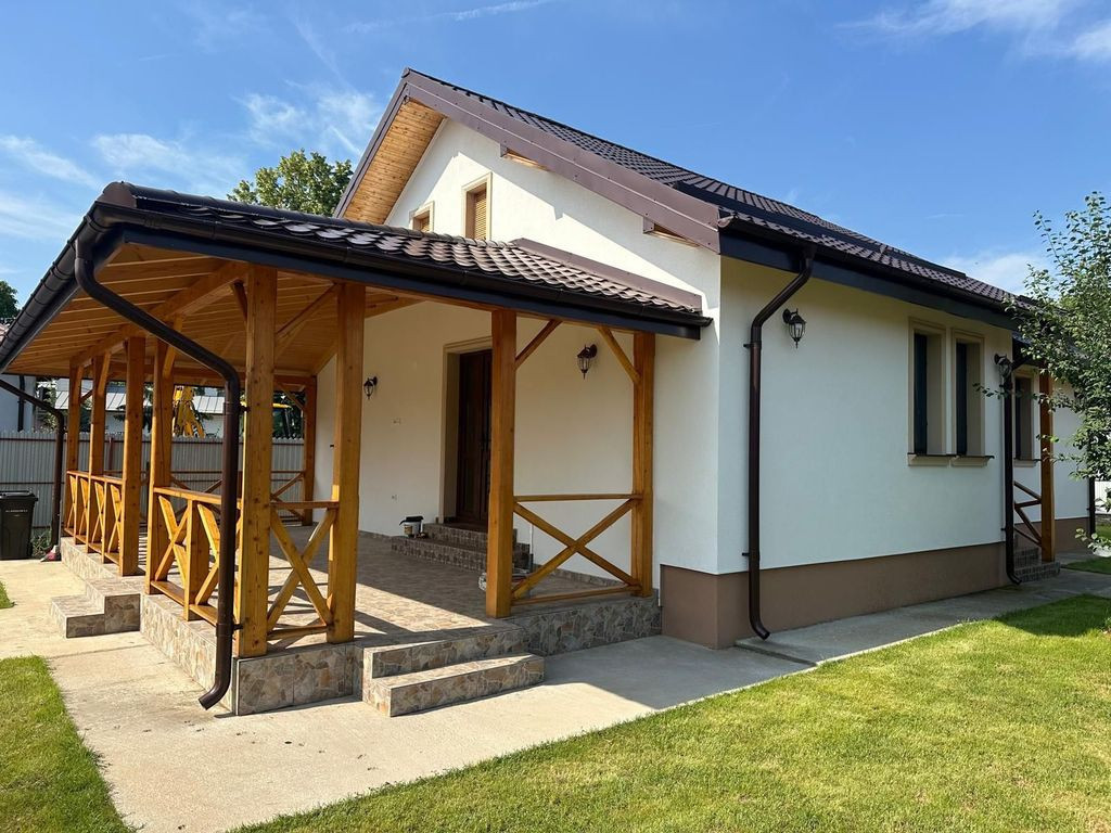 CREVEDIA - CASA DE VANZARE 3 CAMERE ,510 MP TEREN