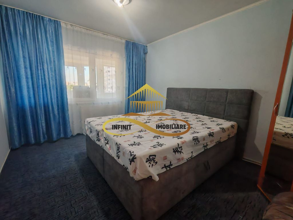 De închiriat apartament 3 camere – ultracentral, foart...