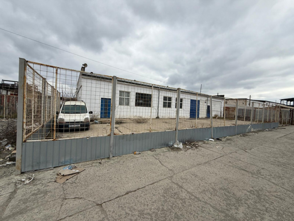 ZONA DEPOZITE- HALA INDUSTRIALA, 400MP, TEREN 1000 MP