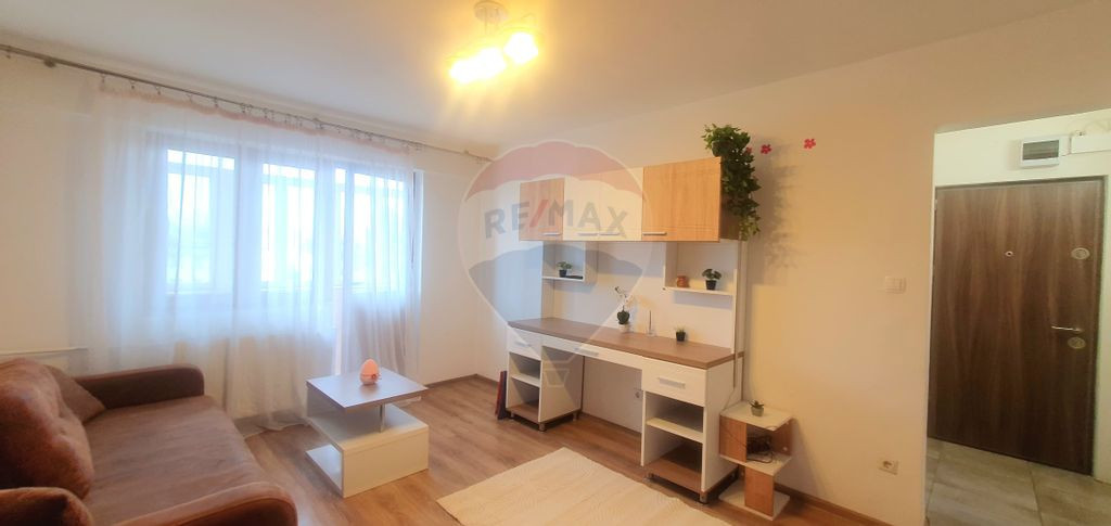 Apartament cochet cu 2 camere de inchiriat- Central, zona...