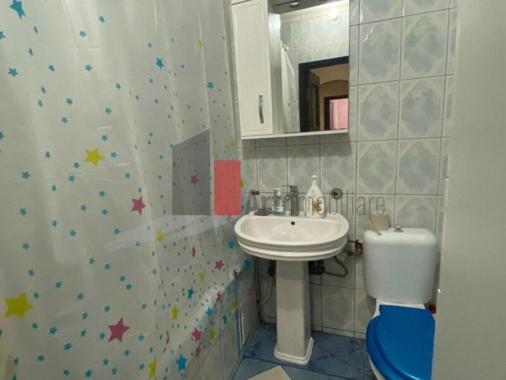 Vânzare apartament 4 camere decomandat cu centrală - Br...