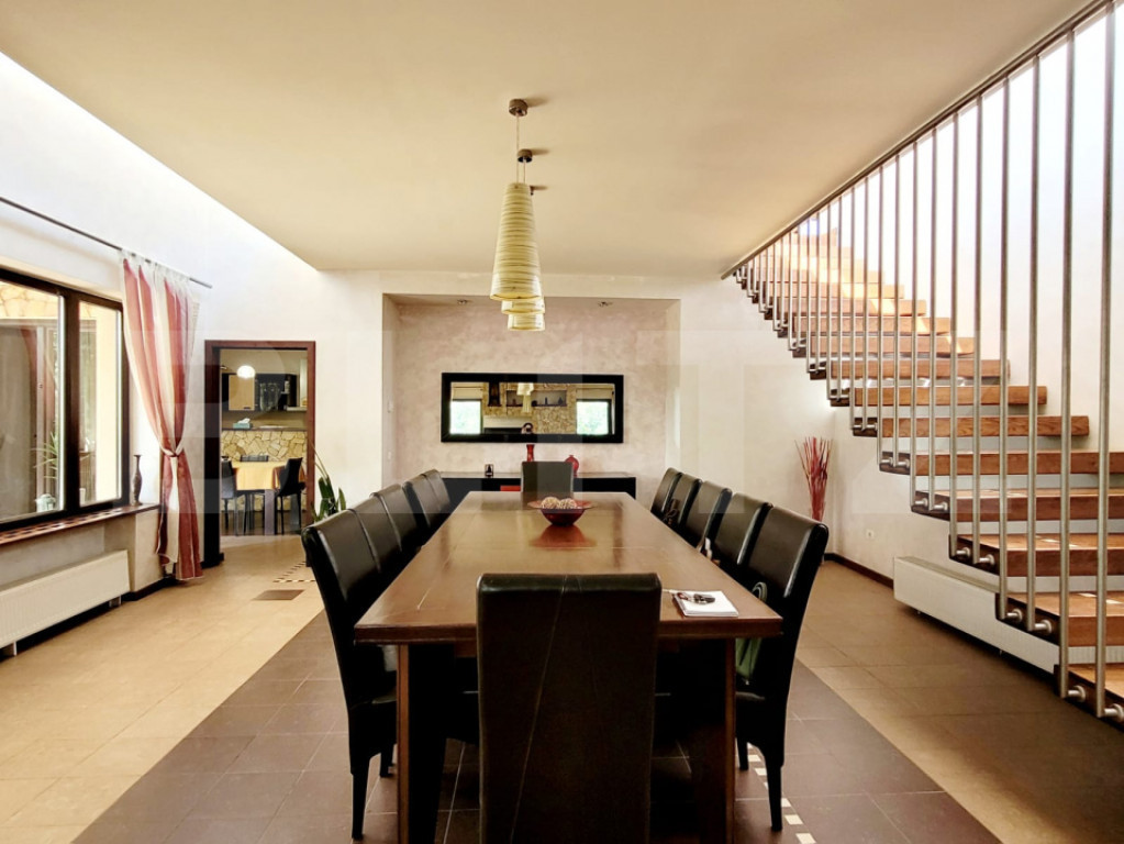 Casa deosebita, 5 camere, 800 mp teren, zona Bogdanestilor