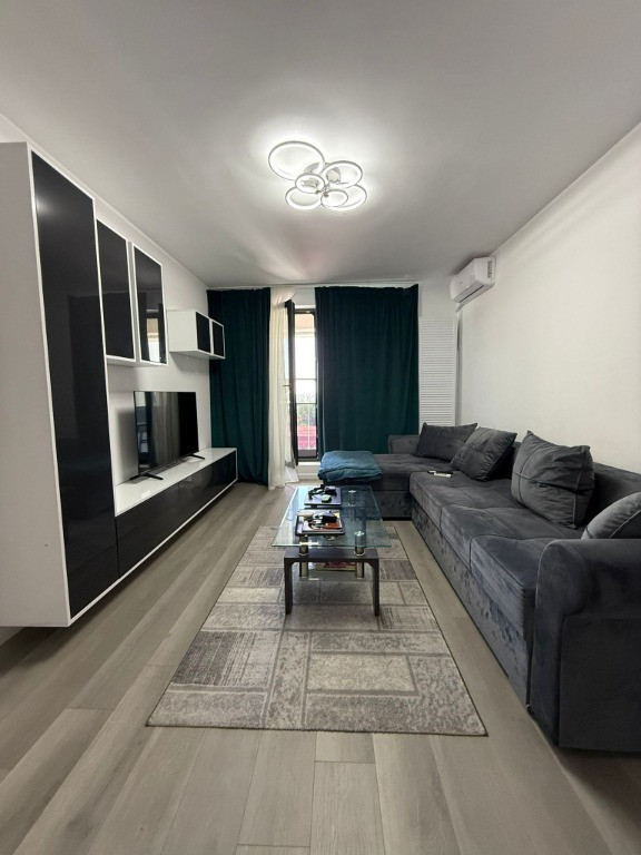 Oltenitei 2 camere decomandat