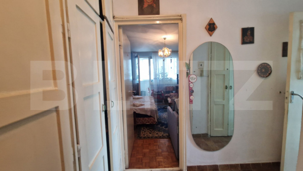 Apartament cu 3 camere Astra, etaj 1, beci, decomandat