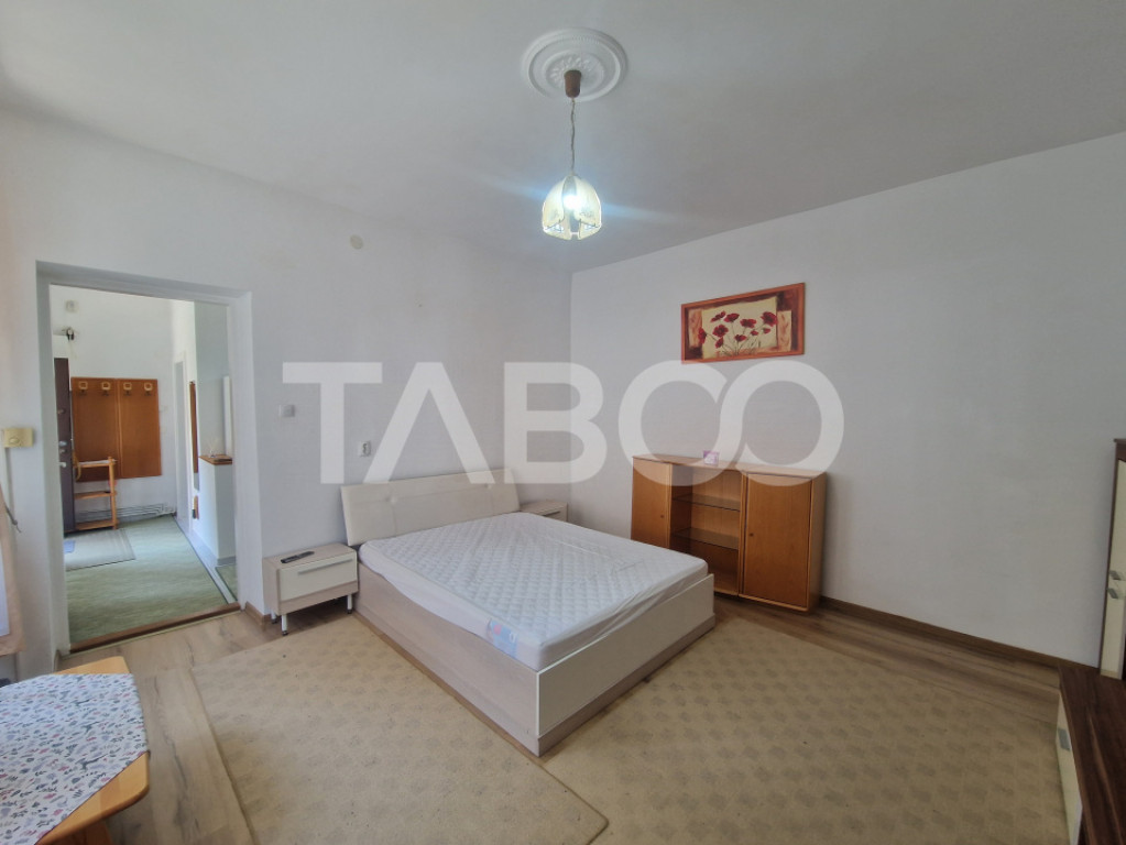 Garsoniera decomandata 40 mp utilata mobilata Piata Cibin