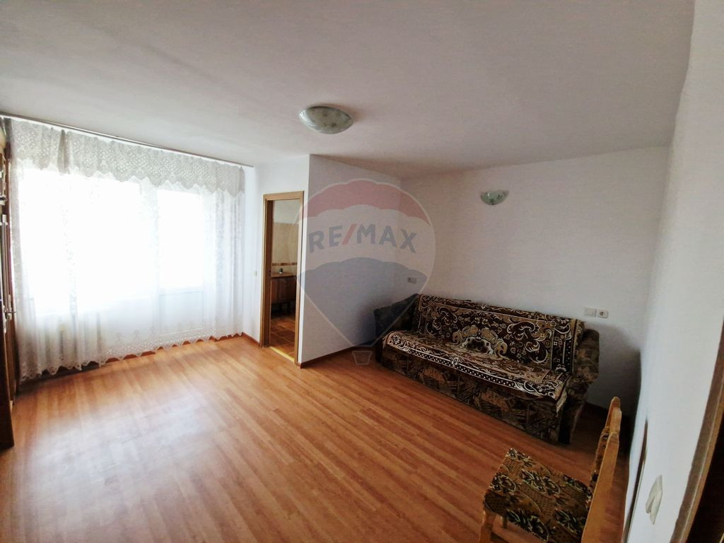 Apartament cu 1 camere de vânzare în zona Darmanesti