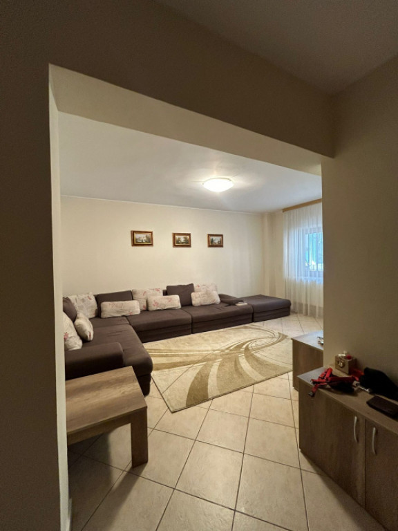 Apartament 3 camere zona Tomis III