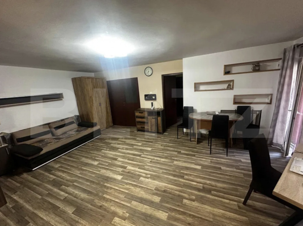 Apartament 3 camere, balcon – zona Brâncuși