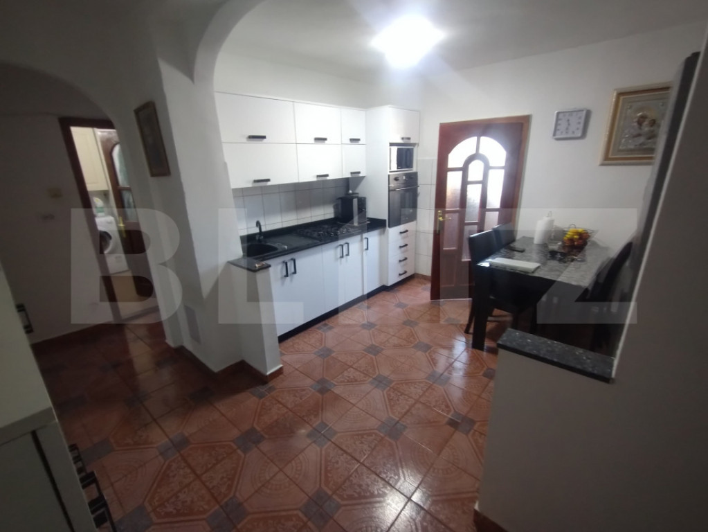 Apartament cu 2 camere,47 mp ,decomandat, la etajul 1,Prundu