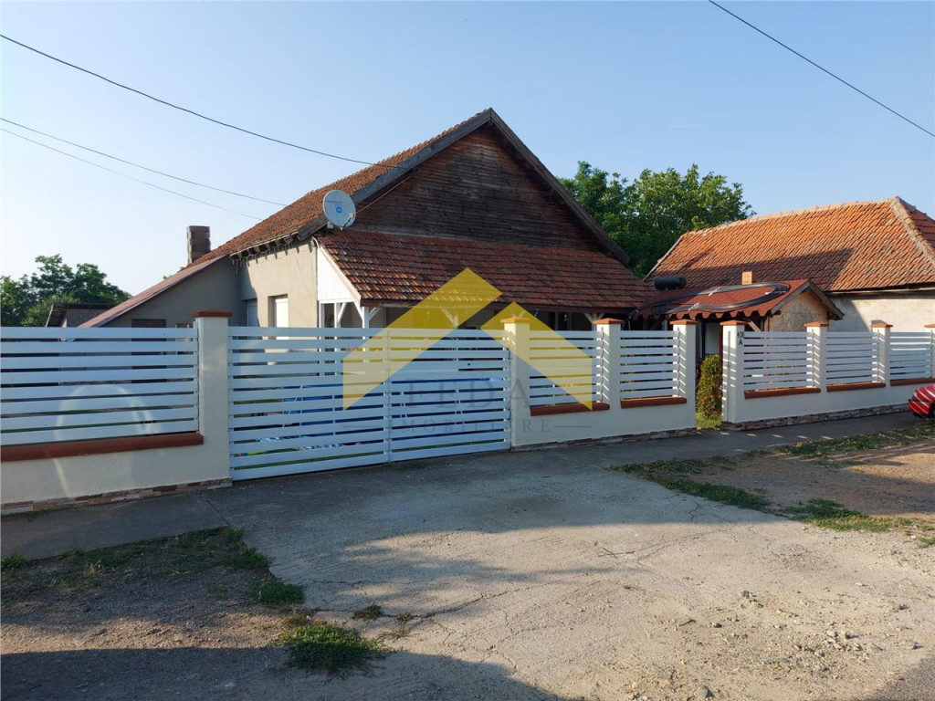 Casa noua de in localitatea Iratosu