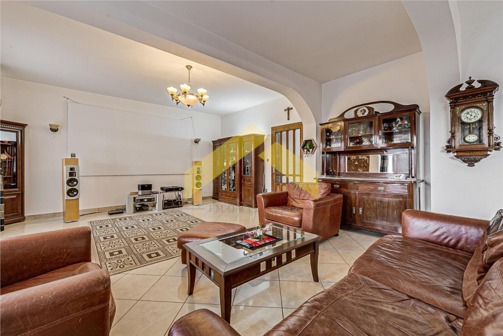 Vila cu 5 camere de zona Tabacovici