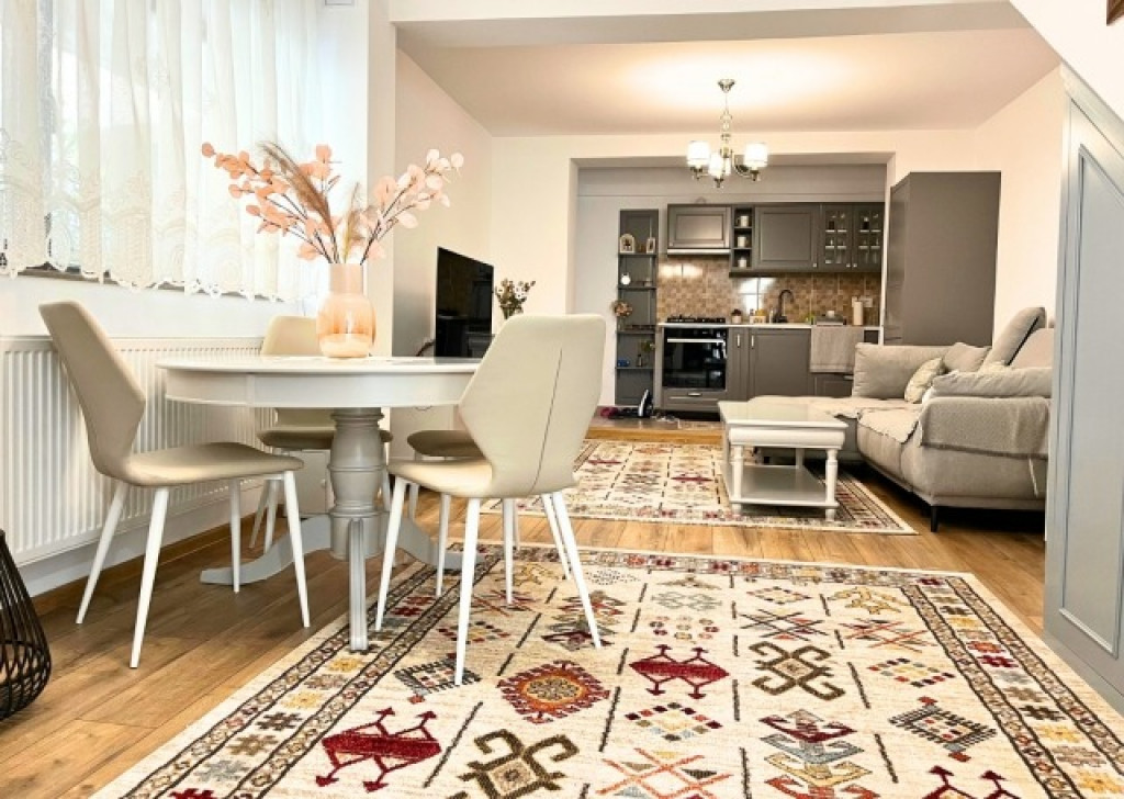 Vand vila Ovidiu Faleza Siutghiol P+E, 2022,3 camere,2 bai,248.000euro