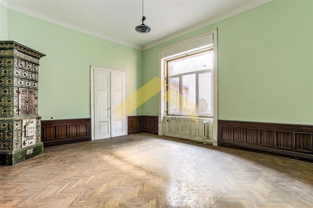 Apartament 2 camere de langa primarie , ultracentral