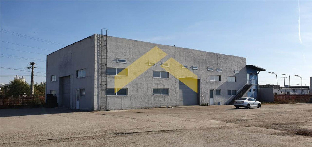 De doua hale pe un teren imprejmuit 9000 mp zona Gai